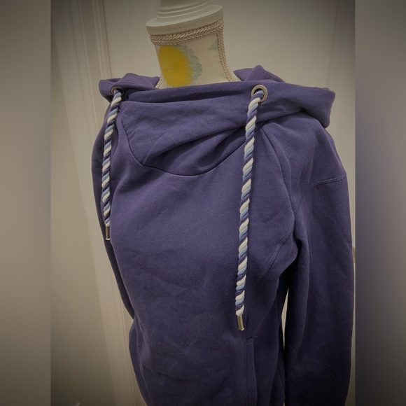 New ONLY Brand Hoodie (with tags) - Picture 1 of 4